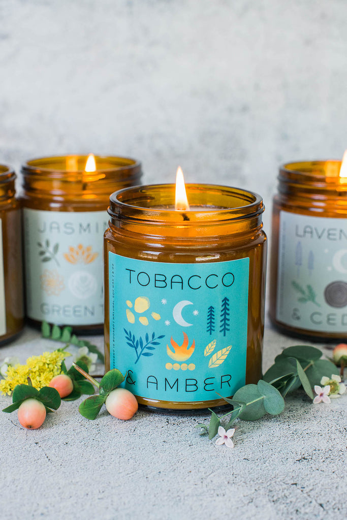 amber and tobacco candle Cedar + Jar Soy Enjoy the distinguished scent of cedarwood Tobacco Rum Scented Candle: Teakwood,